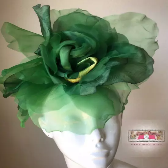 Christmas Fascinator Derby Hat Green Silk Holiday Cocktail Hat Melbourne Cup