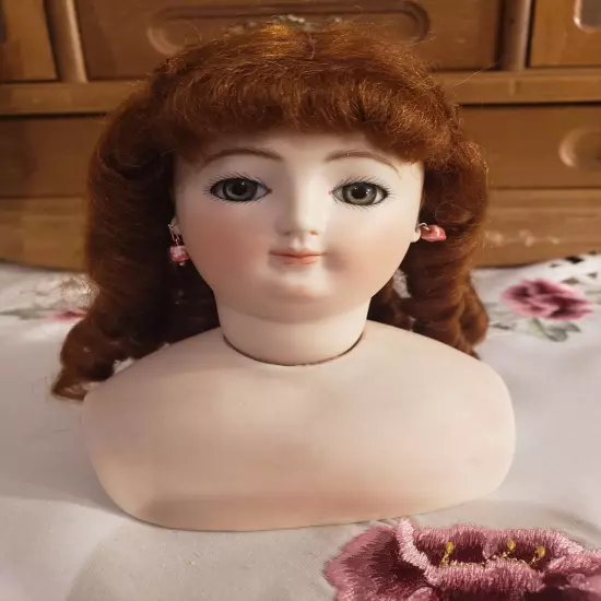 Antique Reproduction Huret Doll Head W/wig And Shoulder Plate 