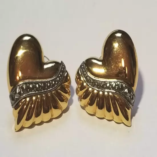 LOVELY AVON SPARKLE HEART PIERCED EARRINGS SURGICAL STEEL POSTS IN GOLDTONE 