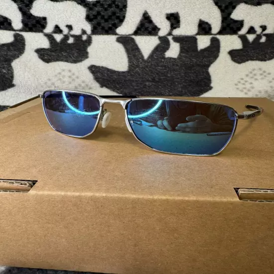 Oakley Ejector OO4142-0458 Silver Sunglasses Selling As Frames Only.