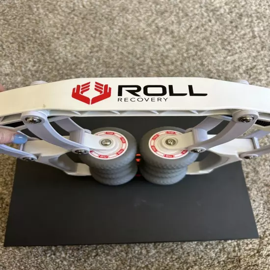 ROLL Recovery R8- Deep Tissue Massage Roller