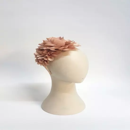 Chrysanthemum Flower Fascinator