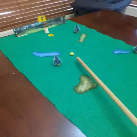 Miniature Indoor Golf Putting Family Game