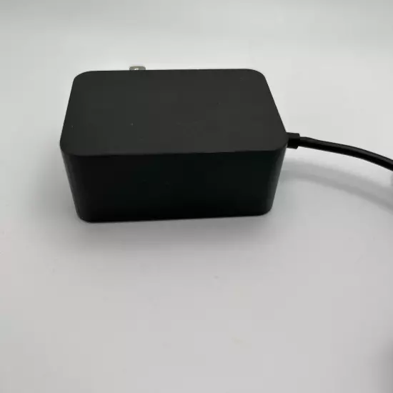 Microsoft Surface Charger Model 1735 15V, 24W