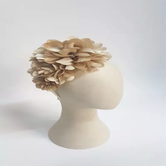 Chrysanthemum Flower Fascinator