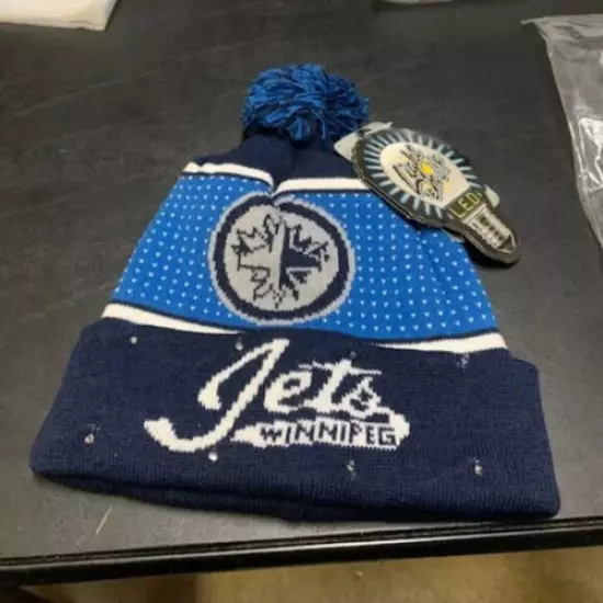 FOCO Men's NHL Winnipeg Jets Big Logo Knit Light Up Beanie (2018 Edition) OS NWT