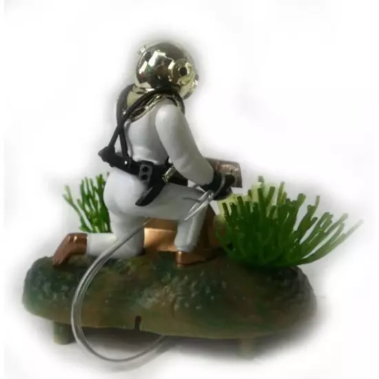 Small Salvage Diver Air Driven Ornament Fish Tank Decor Aquarium Decoration Whit