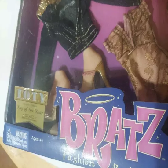 3 Bratz Fashion Pack Lot Spring Blitz! Shoppin' Spree! First Date! NIP 2003