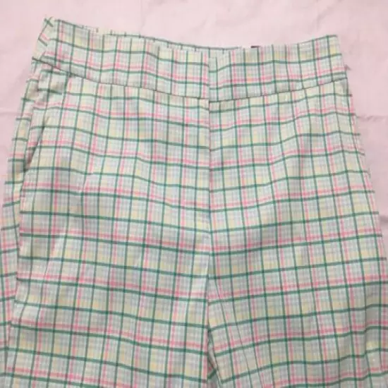 Izod Golf Shorts Womens Size 6 Green Plaid Moisture Wicking Stretch UPF 15 NWT