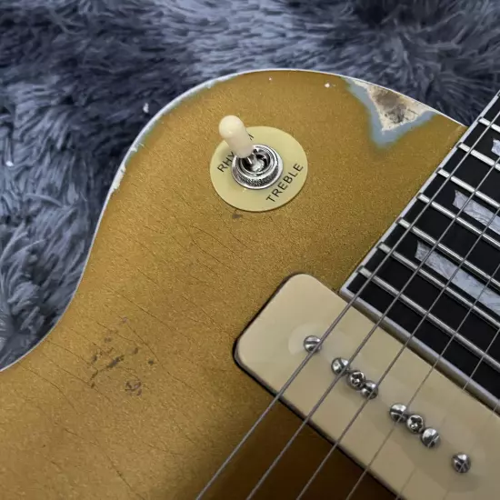 Mike Ness 1976 Deluxe electric guitar Solid Mahogany Aged Gold Relics by hands