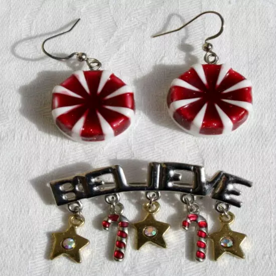 vtg Earrings Christmas Peppermint Candy pierced white red hook Drop Dangle