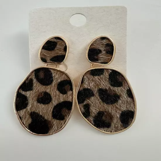 Leopard print Dangling earrings