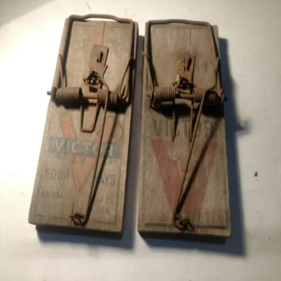 Lot Of 2 Vintage Victor Rat Traps Barn Cabin Decor