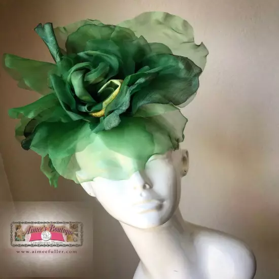 Christmas Fascinator Derby Hat Green Silk Holiday Cocktail Hat Melbourne Cup