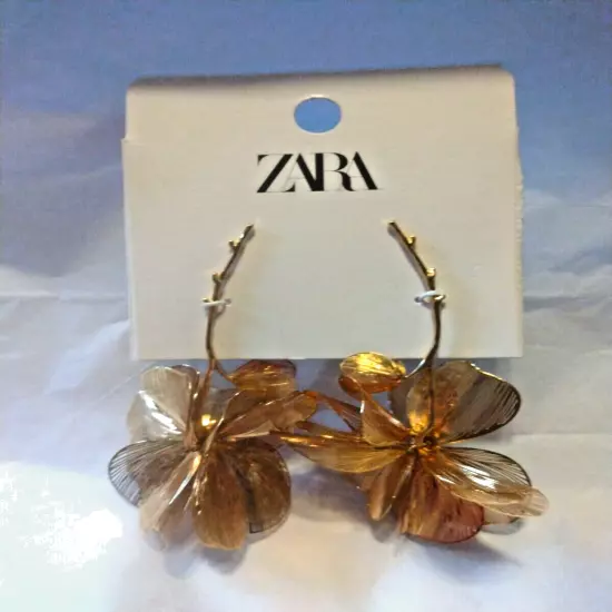 ZARA 5 " Dangle Earrings Big Gold Petal Flowers New