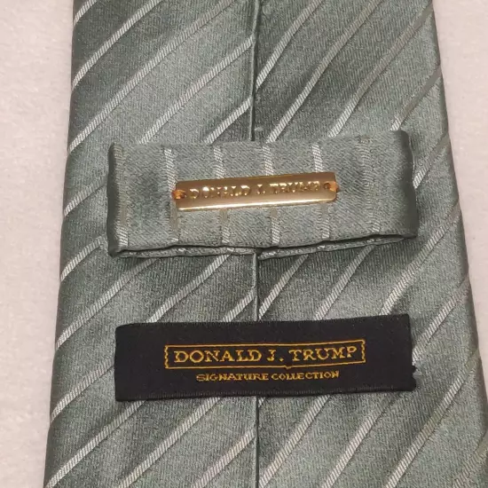 Donald J. Trump Signature Collection Tie Mens Green Striped Elegant Silk Necktie