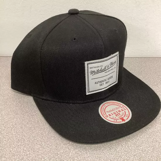 Mitchell & Ness Branded Essential Black Snapback Hat Cap New