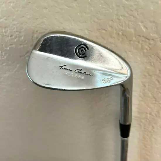 CLEVELAND TOUR ACTION REG 588, 56° SAND WEDGE NICE STEEL.