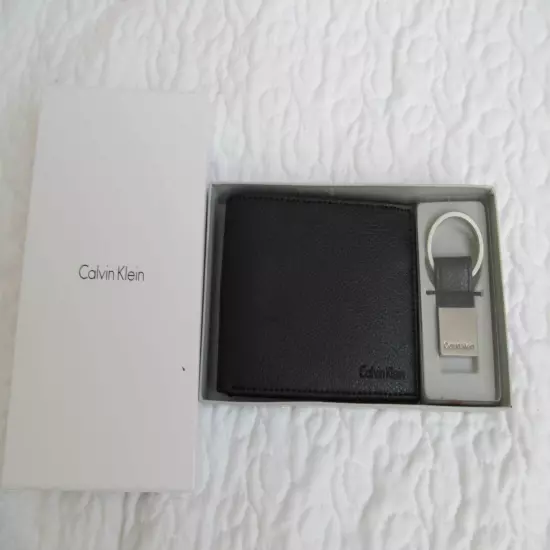 NWB Calvin Klein Black Leather Passcase Wallet and Key Fob Set $45