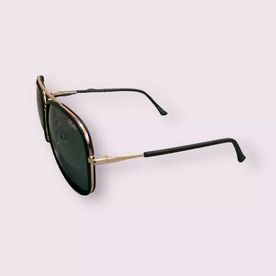 Quay Australia Needing Fame 126 Black/Gold Aviator Sunglasses