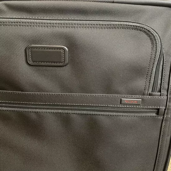 $675 NWT TUMI ALPHA 2 22" Continental Expandable 2-Wheeled Carry-On