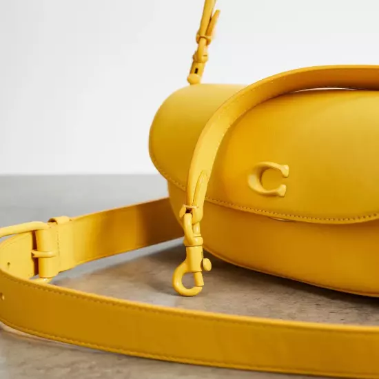 Coach Emmy Saddle Bag 23 - Glovetanned Leather/Silver/Canary ( Origin $395 )