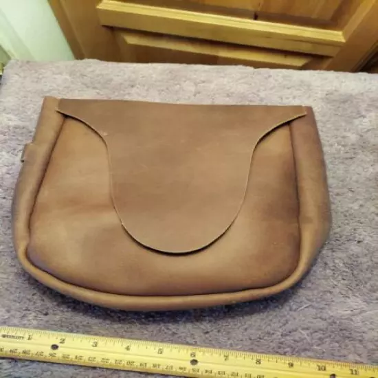 Plain Leather Belt, Beaver Tail Flap, Shooting Bag