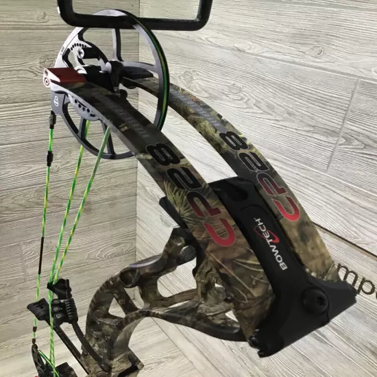 Bowtech CP28 Right Handed Mossy Oak 60-70lb 24.5"-30"