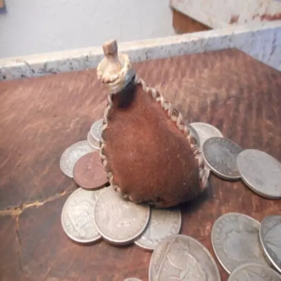 VINTAGE LEATHER SHOT POUCH WITH DEER ANTLER HEAD