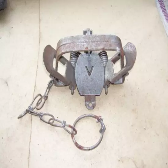 Vintage # 2 Fox Trap Coil Spring Victor Trap Newhouse