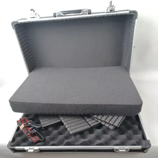 NEW Voyager 18" x 6" x 13" Multi-Use Hard Aluminum Equipment Case, with keys.