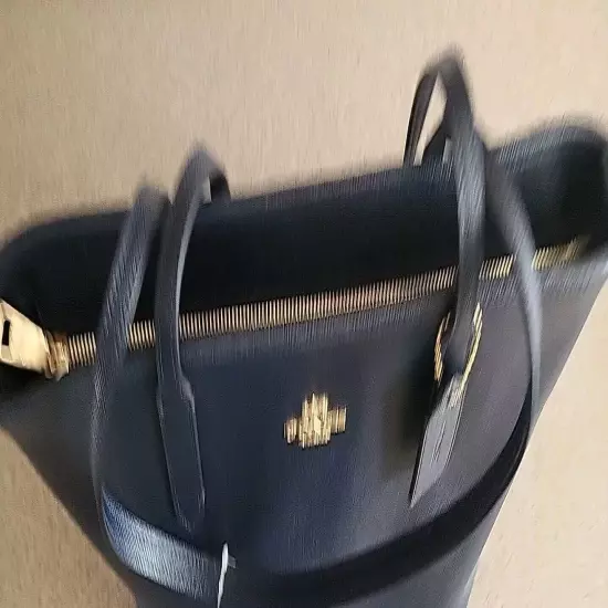 NWT Coach Navy Leather Tote Bag Is Your New Fall Favorite