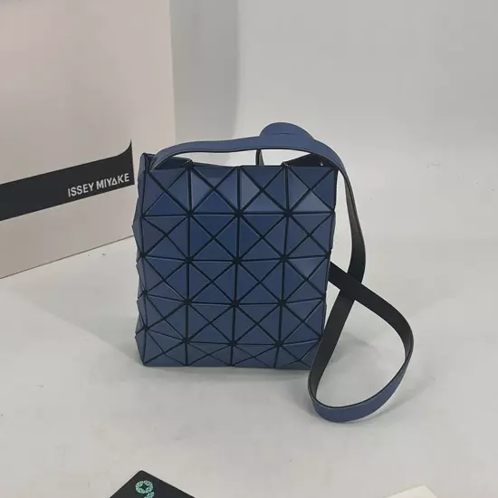 BAO BAO ISSEI MIYAKE PRISM MATTE-2 4×5 Shoulder Bag 7 Colors Outlet Product