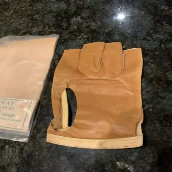 Vintage Fairway Wittek Mens Half Finger Thumbless Leather Golf Glove New *rare*