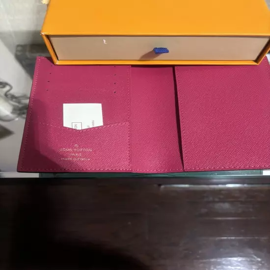 louis vuitton passport cover