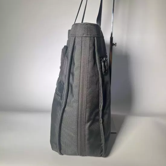 Kiwami Tumi Expandable Business Bag