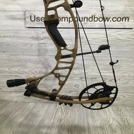 Hoyt VTM 31 Right Hand Bourbon 60-70lbs 25"-30"