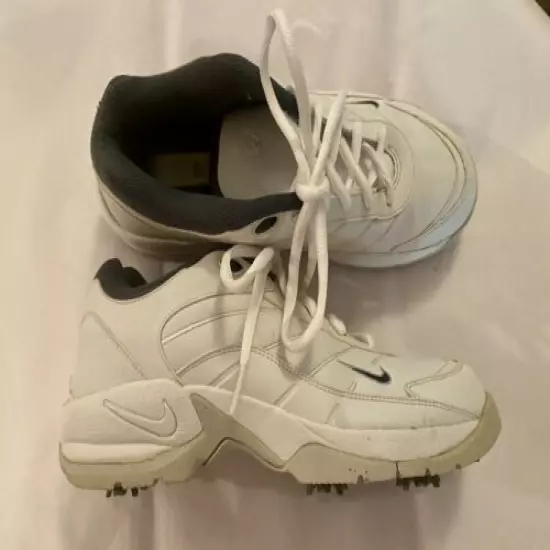 Nike Women’s Sz 7.5 Golf Shoes Air Challenge White Synthetic Leather 192101-141