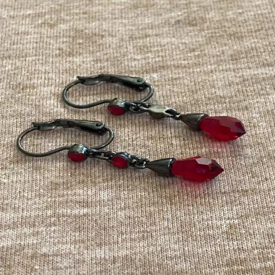 Black Metal Red Rhinestone Drop Earrings C56-58