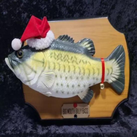 Big Mouth Billy Bass Sings The Holidays Christmas 1999, Tested and Works Great!