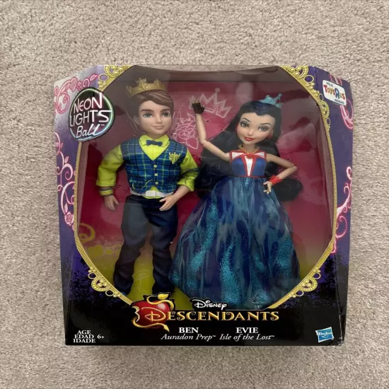 BRAND NEW DISNEY NEON LIGHTS BALL DESCENDANTS BEN & EVIE 2 PACK WICKED WORLD