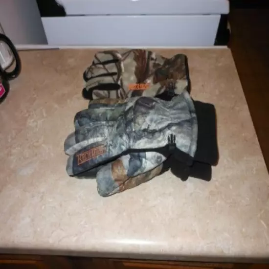 Lot of 2 RedHead Camo Insulated Hunting Gloves Size M/L