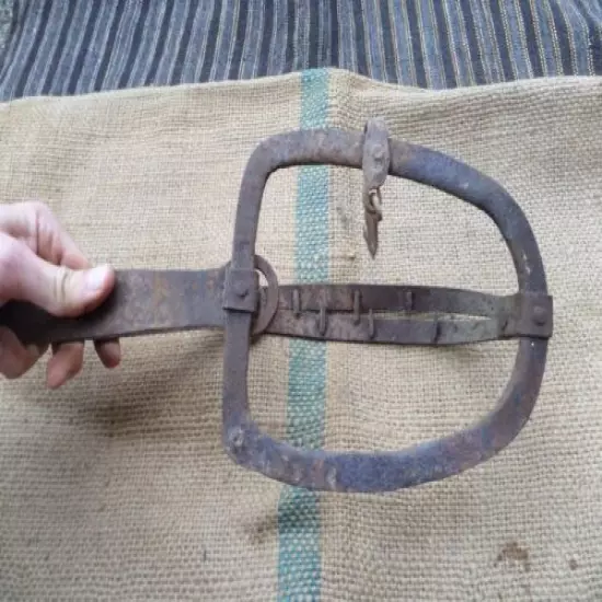 ANTIQUE VINTAGE WROUGHT IRON ANIMAL TRAP BLACKSMITH HAND FORGED