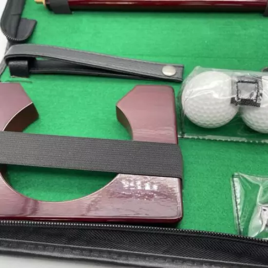 Executive Golf Putting Set , Travel Set, Case, Club, Balls, Cup