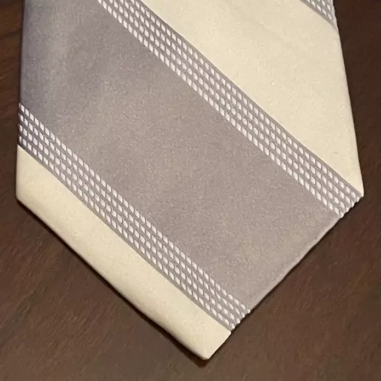 Express Design Studio Gray Blue 100% Silk Men’s Neck Tie Made In China