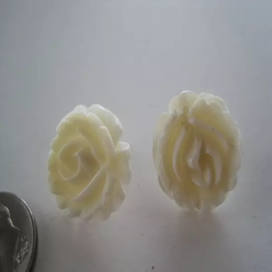 Cream Rosette Earrings Gold Tone