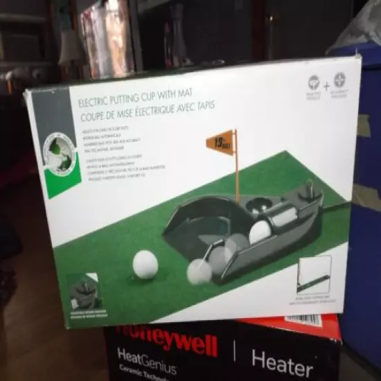 Electric Putting Cup with Mat (Returns Ball Automatically) NEW IN UNOPENED BOX!