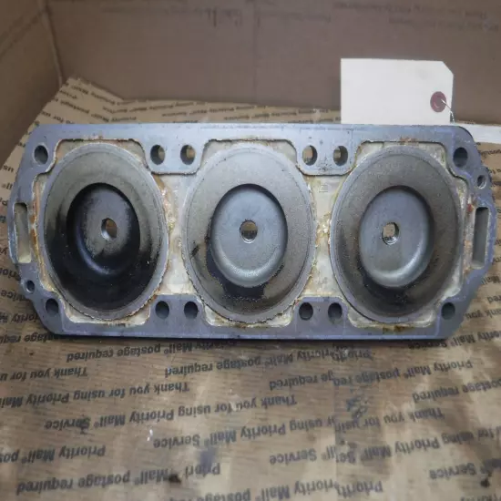 MERCURY 135-200 CYLINDER HEAD 18488F2