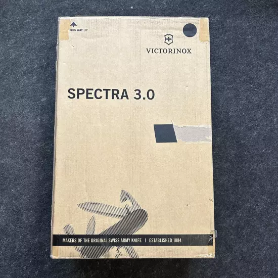 Victorinox Spectra 3.0 Frequent Flyer Plus Modern Hardside Carry-On 23" 45L, Red