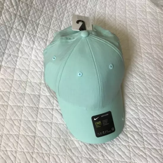 Nike Heritage 86 Golf Hat/Cap Women’s 1 Size Dri-Fit Light Dew BV1082-382